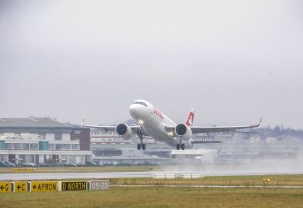 Consegnato a SWISS il primo Airbus A320neo con Cabina Airspace