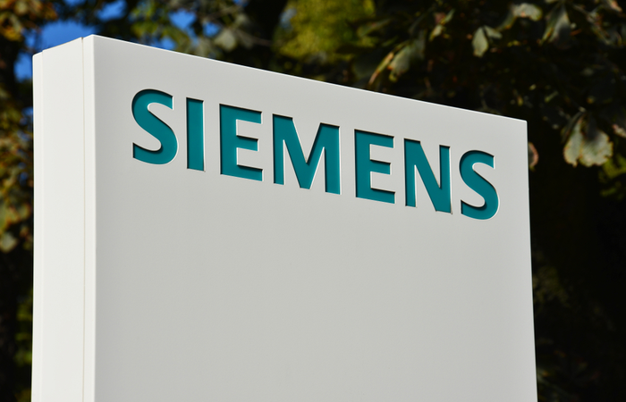 Siemens migliora la sicurezza delle comunicazioni con la piattaforma di automazione Red Hat Ansible
