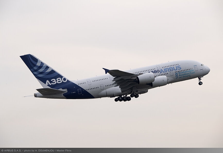 Prende il volo il primo A380 alimentato al 100% con carburante sostenibile